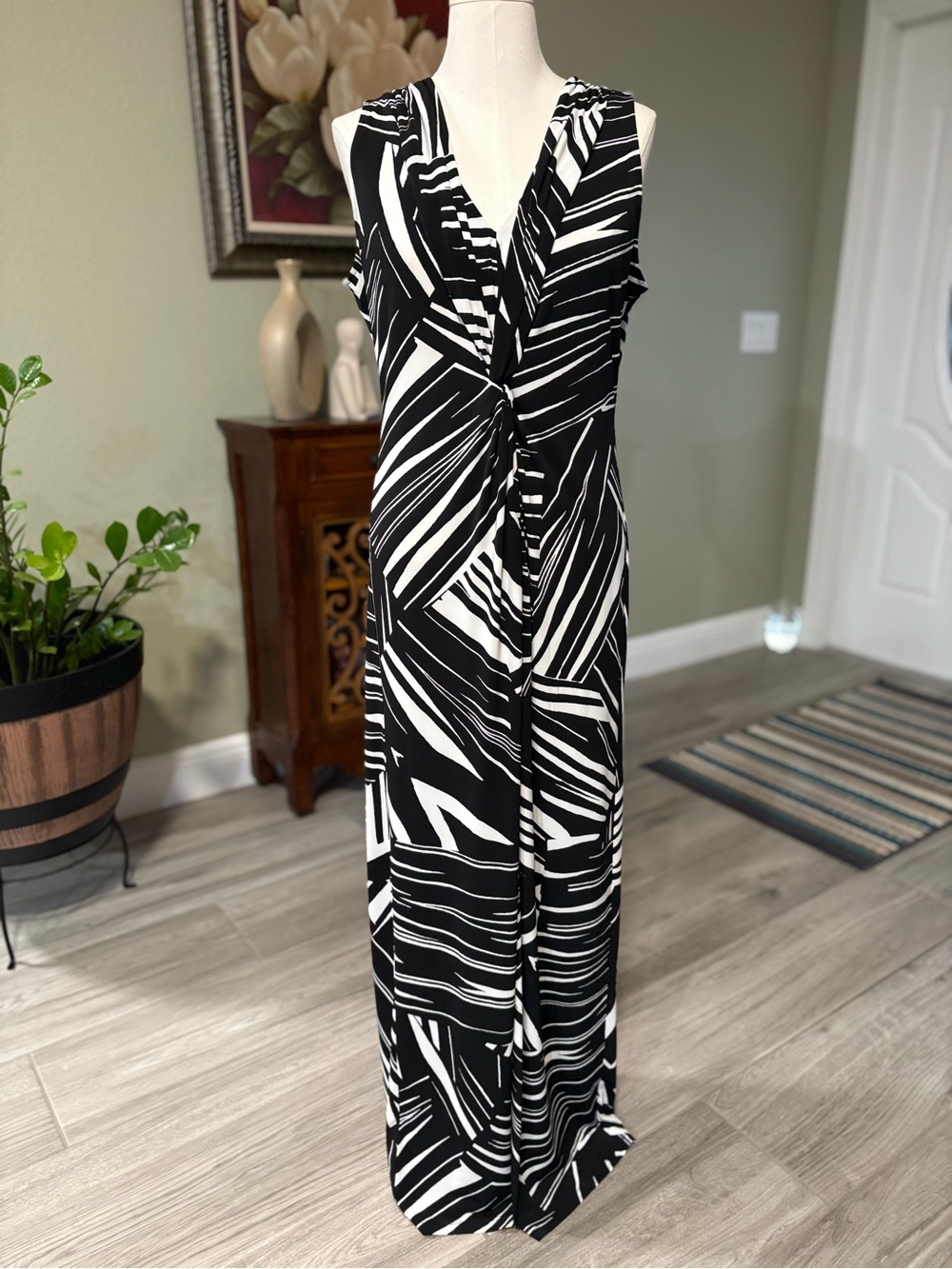 Tommy Bahama Black and White Graphic Maxi Dress
